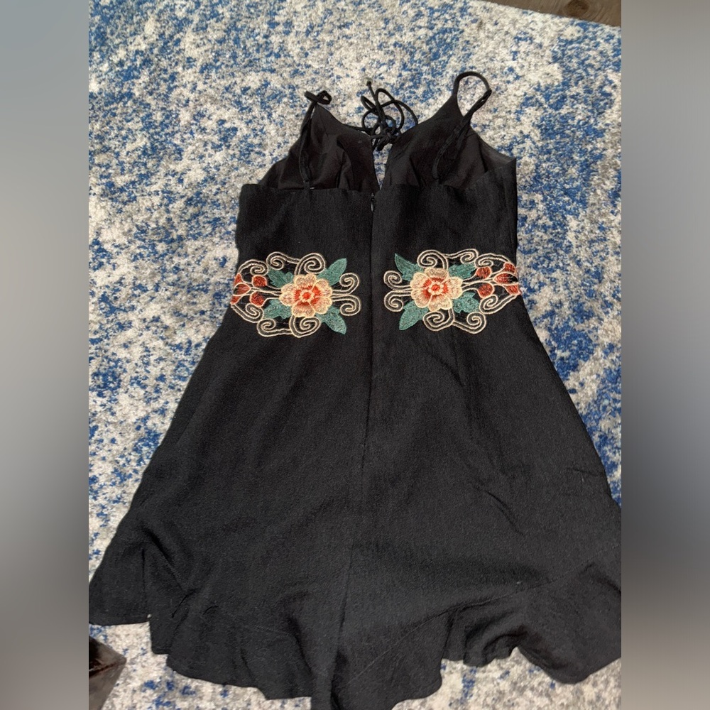 Romper - Picture 2 of 3